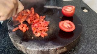 番茄牛腩焖里的做法步调：4
