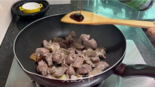 番茄牛腩焖里的做法步调：7