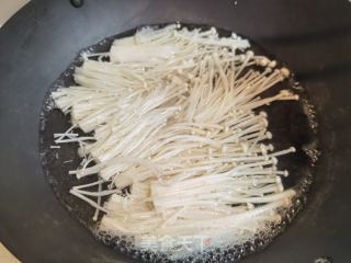 凉拌金针菇小海陈的做法步调：5