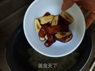 雪梨银耳白枣羹的做法步调：6