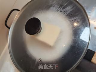 小葱京彩拌豆腐的做法步调：2