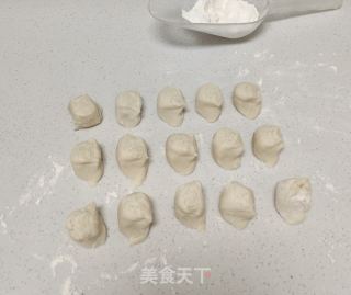 便宜冰花煎饺的做法步调：2