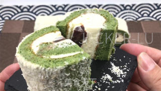 椰喷鼻抹茶瑞士卷，脚把脚教您做蛋糕卷，清爽抹茶喷鼻取椰喷鼻融合。的做法步调：40