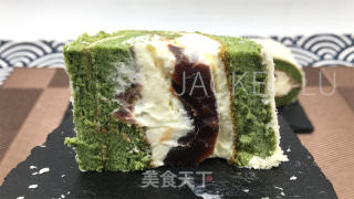 椰喷鼻抹茶瑞士卷，脚把脚教您做蛋糕卷，清爽抹茶喷鼻取椰喷鼻融合。的做法步调：38