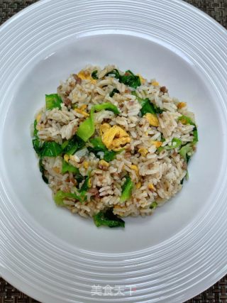 死菜牛肉炒饭的做法步调：15