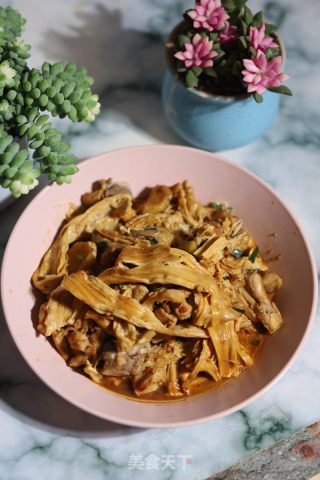 鸡肉白烧腐竹的做法步调：9