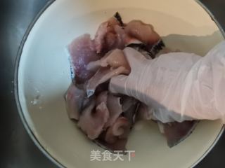 椒盐火煮鱼的做法步调：16