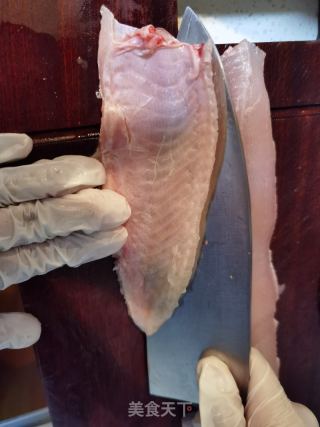 椒盐火煮鱼的做法步调：7