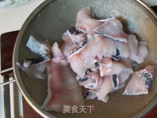 椒盐火煮鱼的做法步调：17