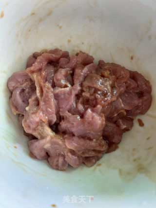 莲藕炒肉片的做法步调：3