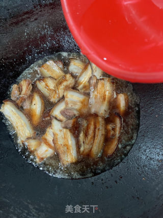 皋比青椒扣肉的做法步调：10