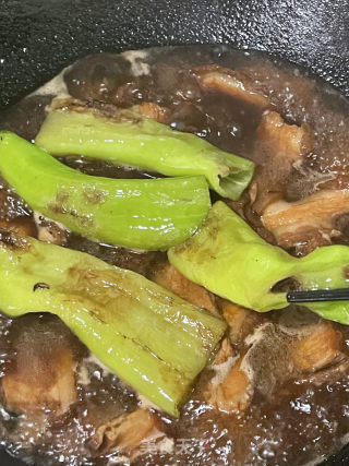 皋比青椒扣肉的做法步调：12