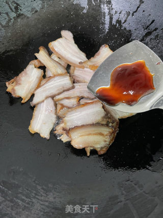 皋比青椒扣肉的做法步调：8