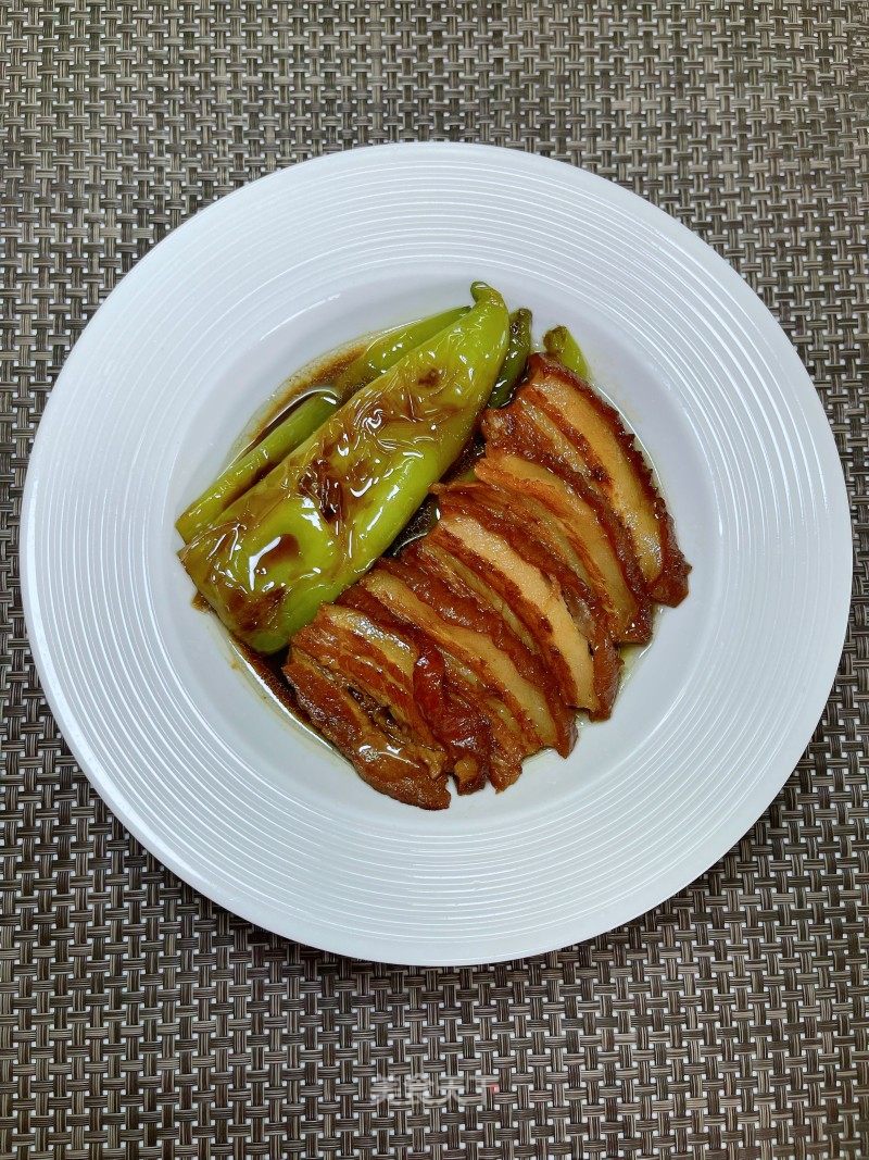 皋比青椒扣肉的做法