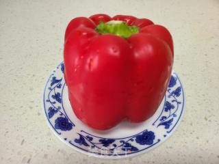 白椒炒苦瓜的做法步调：2