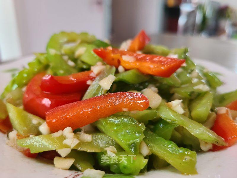 白椒炒苦瓜的做法