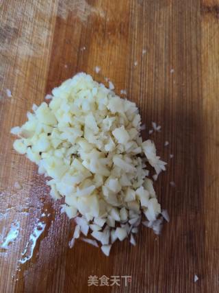 白椒炒苦瓜的做法步调：4