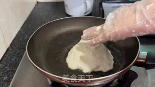 洋葱肉馅收里饼的做法步调：12