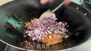 洋葱肉馅收里饼的做法步调：8