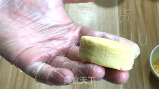 喷鼻橙奶油司康，苦涩橙喷鼻战奶油浓重，带去丰硕条理感。的做法步调：16