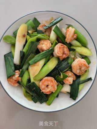 蒜苗炒虾仁的做法步调：8