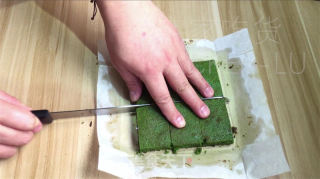 抹茶坚壳巧克力布朗僧，甘美利剑巧、奶喷鼻奶酪，散奶喷鼻战茶喷鼻于一身。的做法步调：10