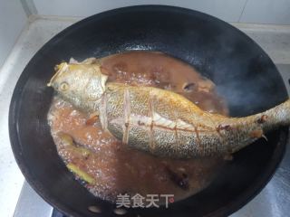 白烧黄花鱼的做法步调：11