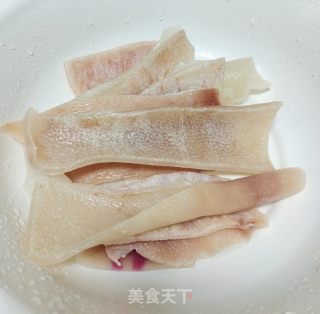 韧弹猪皮冻的做法步调：1