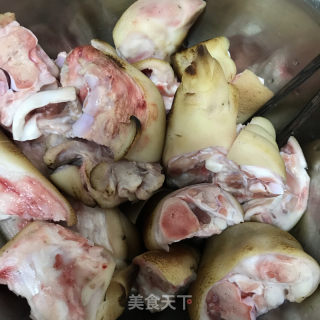 不祥招财脚的做法步调：1