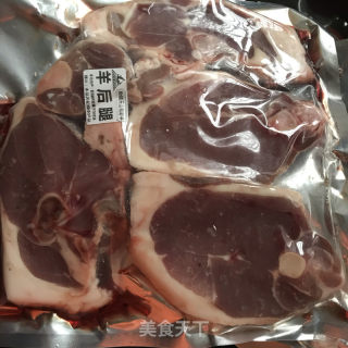 浑炖羊后腿肉的做法步调：1