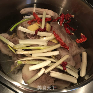 浑炖羊后腿肉的做法步调：5