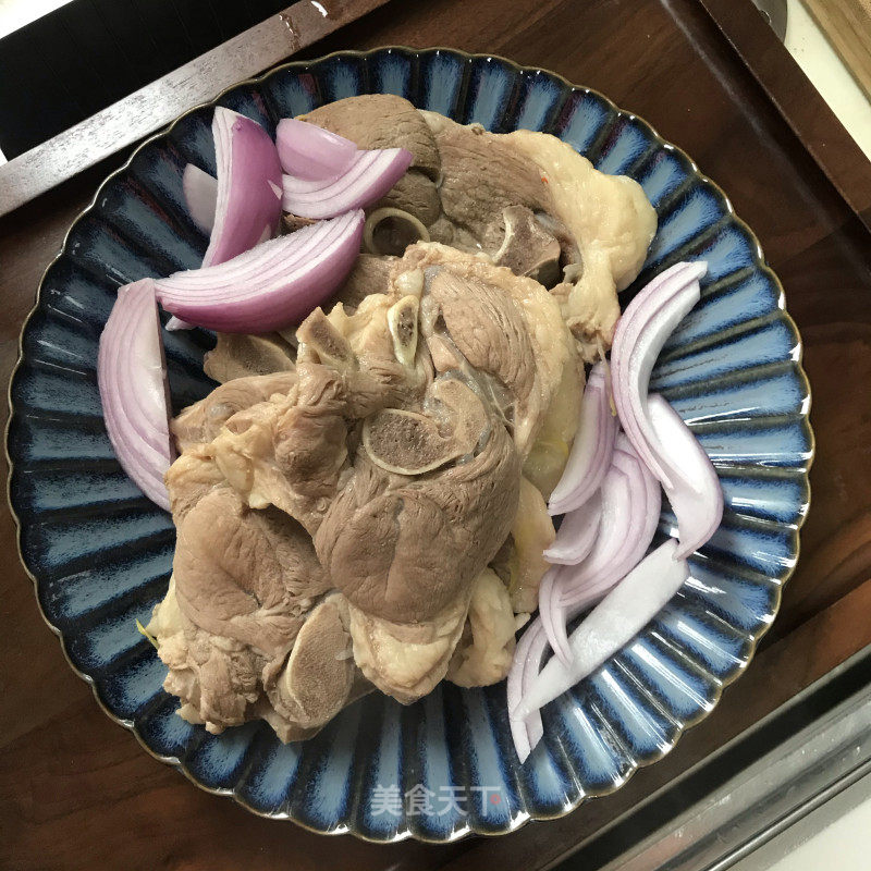 浑炖羊后腿肉的做法