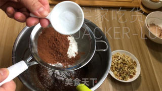 乌巧果仁布朗僧，乌巧醇薄战脆果的喷鼻坚，交错出丰硕的条理感。的做法步调：6