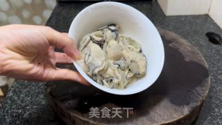 死蚝焖鸡的做法步调：5
