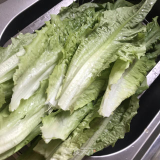 蒜片炒油麦菜的做法步调：1