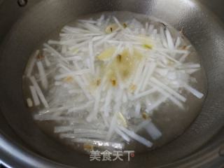 青蛾萝卜汤的做法步调：6