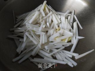 青蛾萝卜汤的做法步调：5
