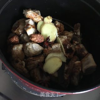 糖醋排骨的做法步调：5