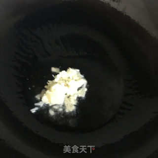 蒜泥炒茼蒿的做法步调：3