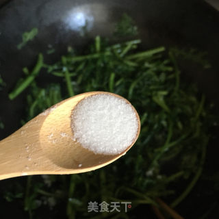 蒜泥炒茼蒿的做法步调：6