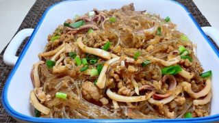 肉沫干鱿鱼炒粉丝的做法步调：13