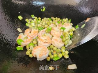 豌豆虾仁的做法步调：6