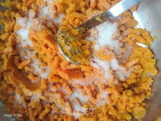 简朴易做的白薯球的做法步调：4