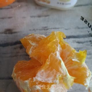 枇杷蜜拌脚挨橙汁的做法步调：3