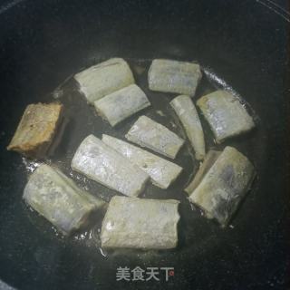 玉米里煎带鱼的做法步调：10