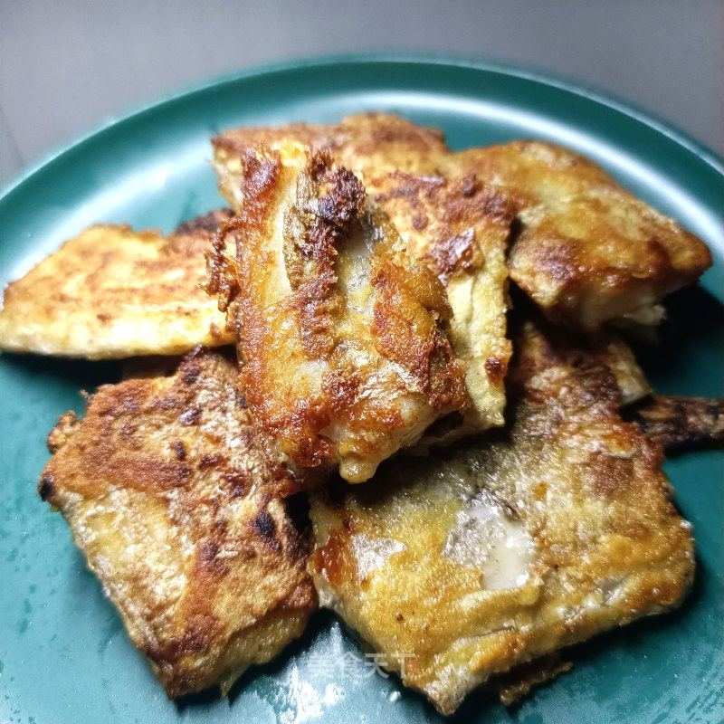 玉米里煎带鱼的做法