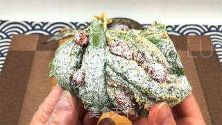 抹茶圣诞花环里包，共同的甘旨绽放，给人带去了一份清爽而温馨的节日气氛。的做法步调：28
