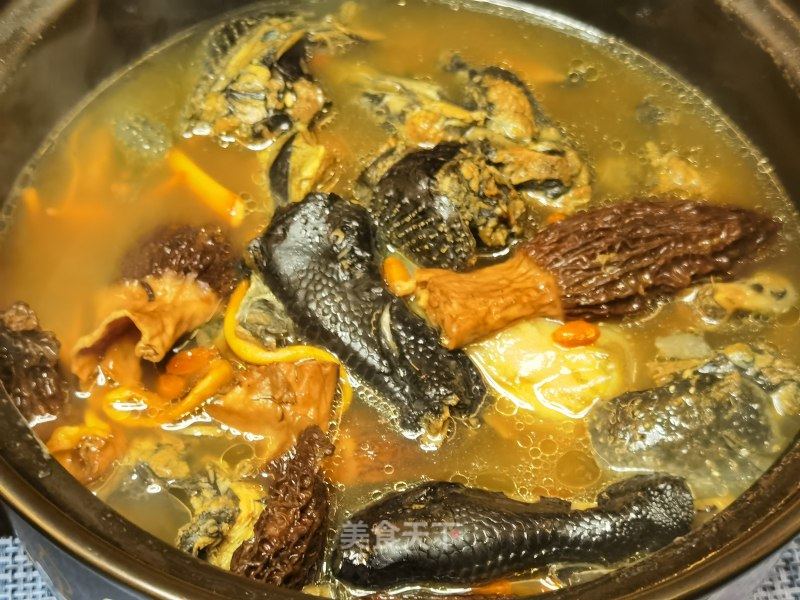 羊肚菌虫草黑鸡汤的做法