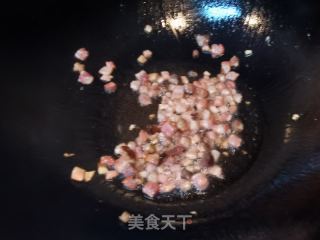 腊肉丁炒饭的做法步调：4