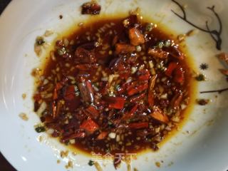 黄瓜拌金针菇的做法步调：6